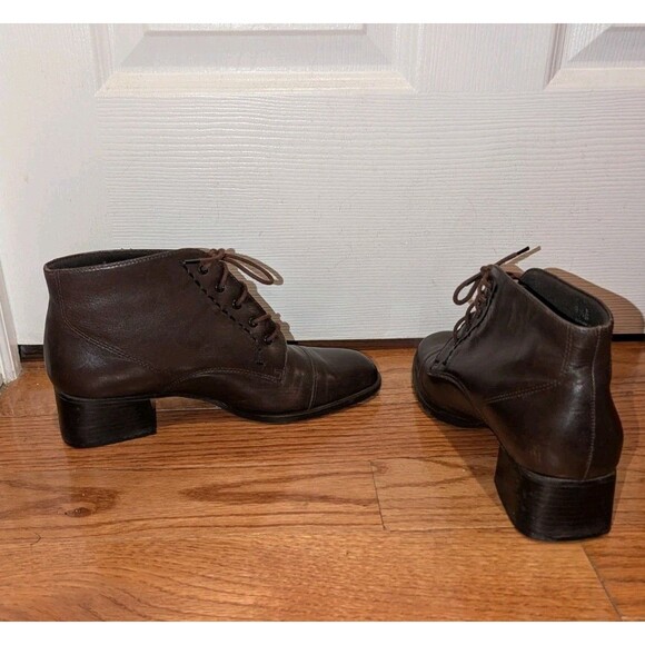 Easy Spirit Brown Leather Y2K Lace Up Ankle Boots Block Heel Size 8.5B Crescent - Picture 5 of 8